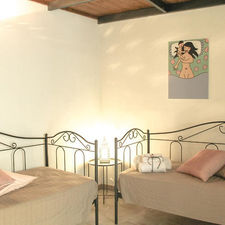Li Suluri Bed & Breakfast Lecce Dış mekan fotoğraf
