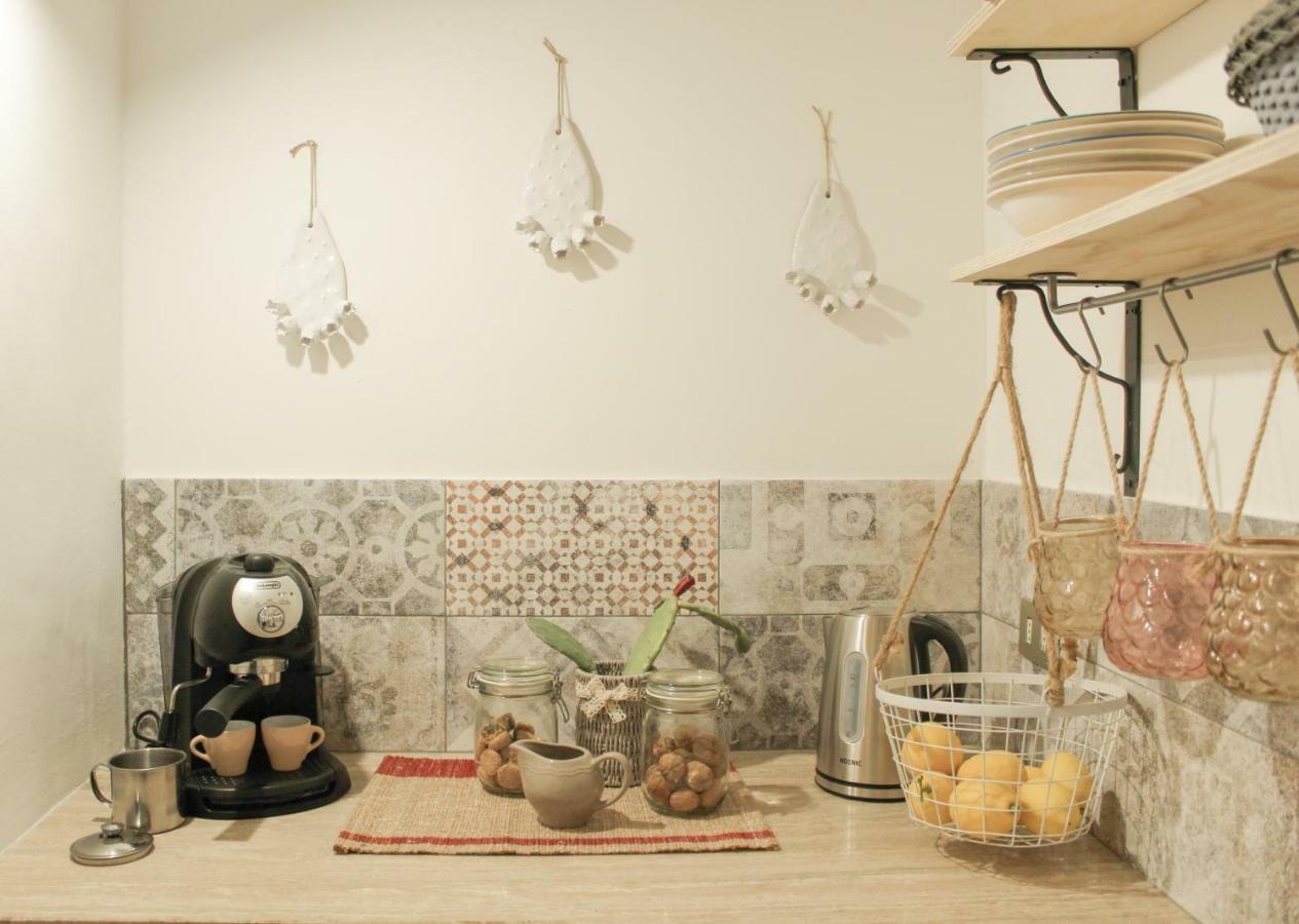 Li Suluri Bed & Breakfast Lecce Dış mekan fotoğraf